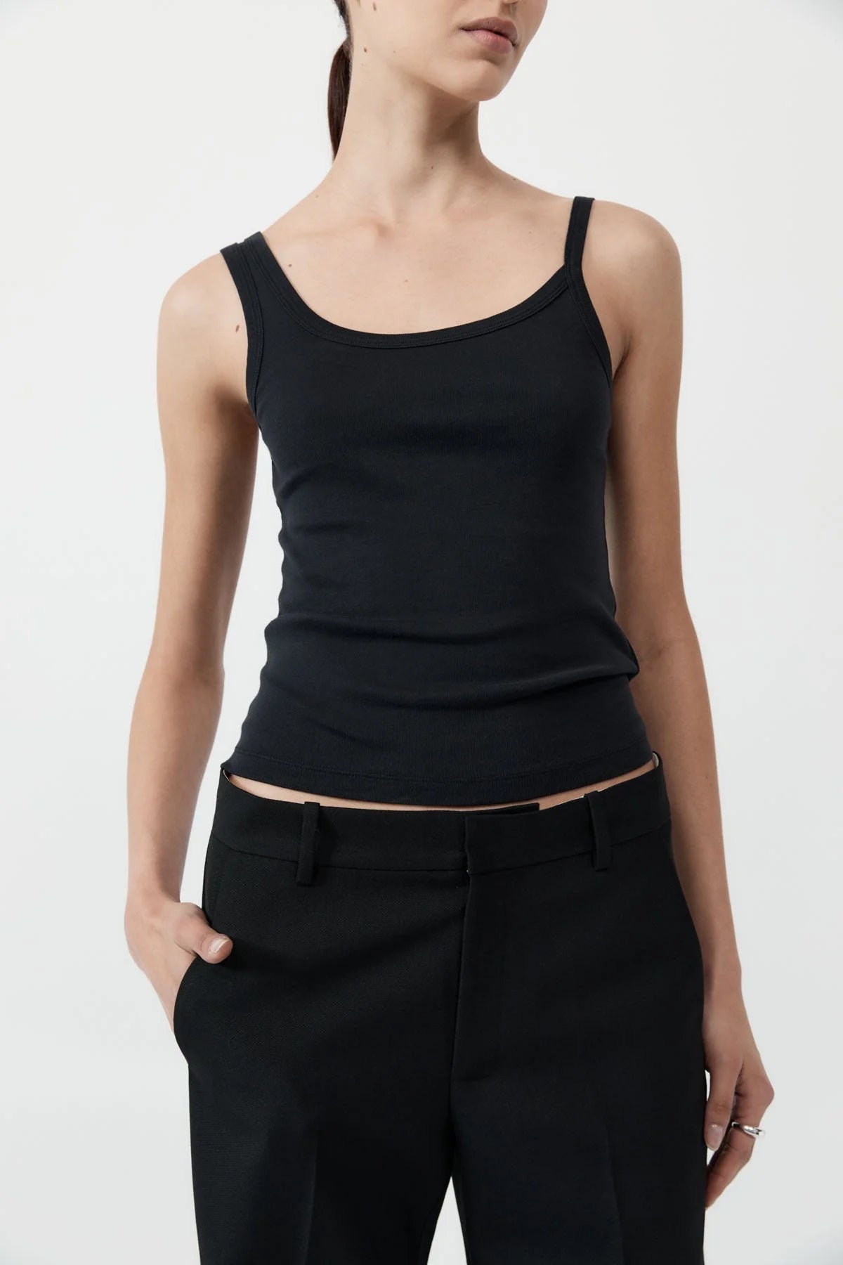 ORGANIC COTTON ASSYMETRIC TANK - BLACK