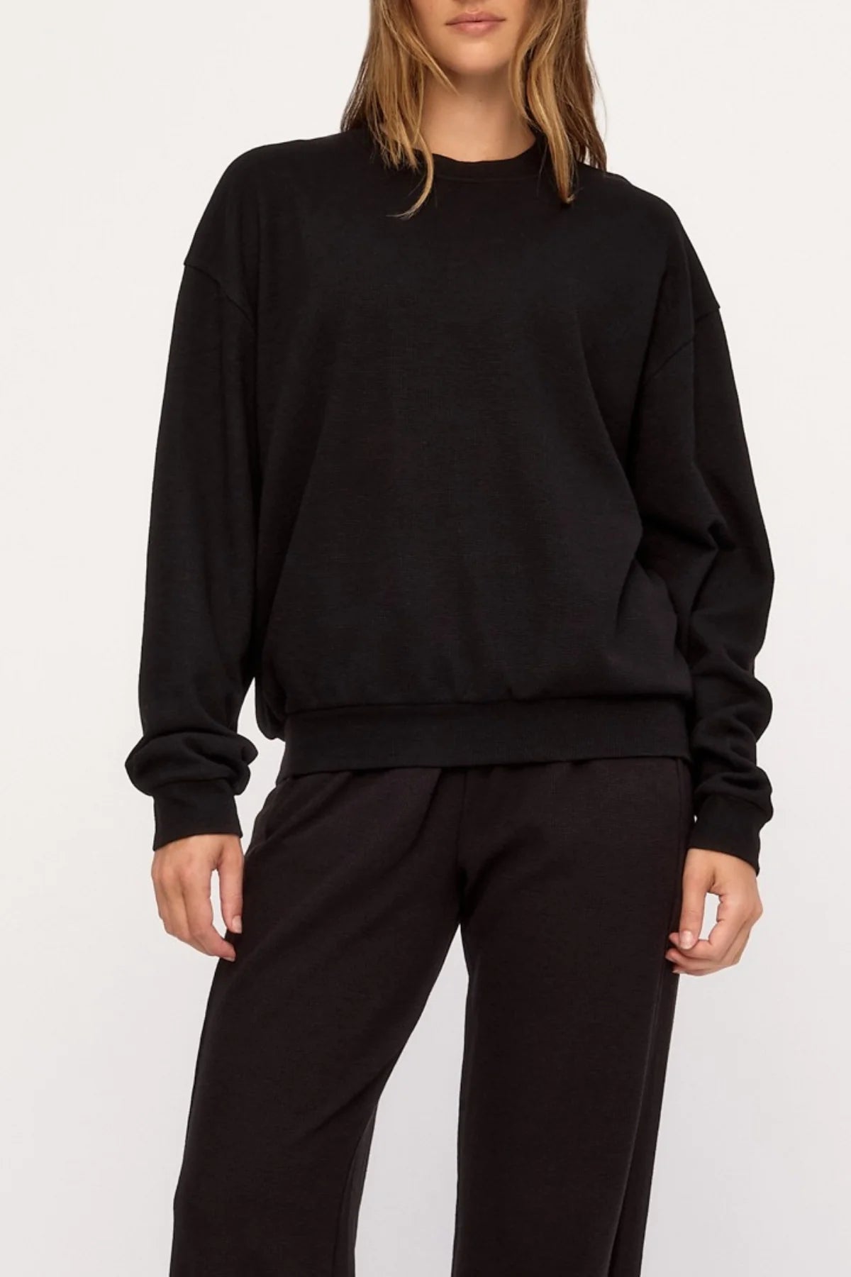 BLACK WAFFLE TEXTURED SWEATSHIRT - BLACK