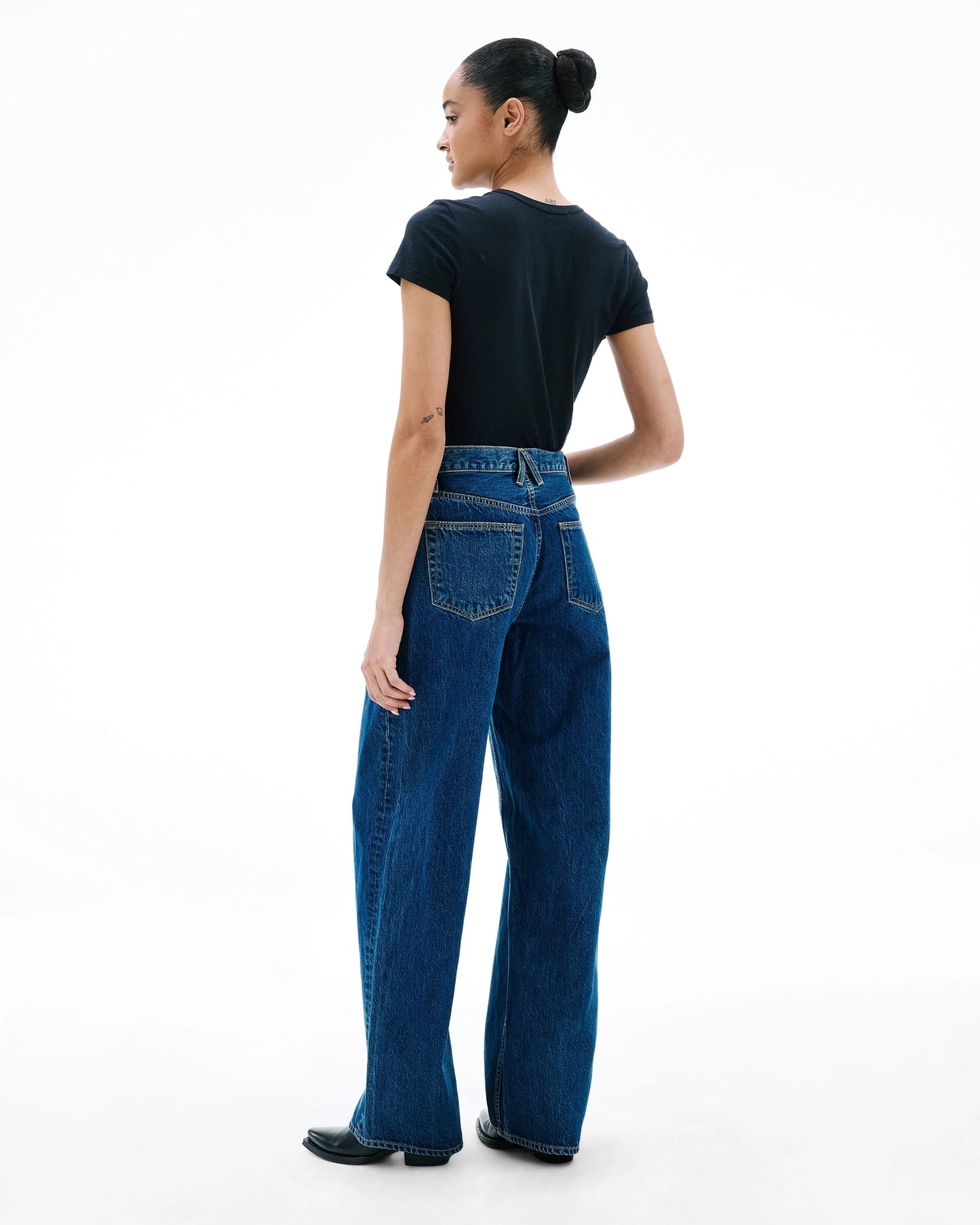 THE CASSIE - FORBIDDEN LOVE