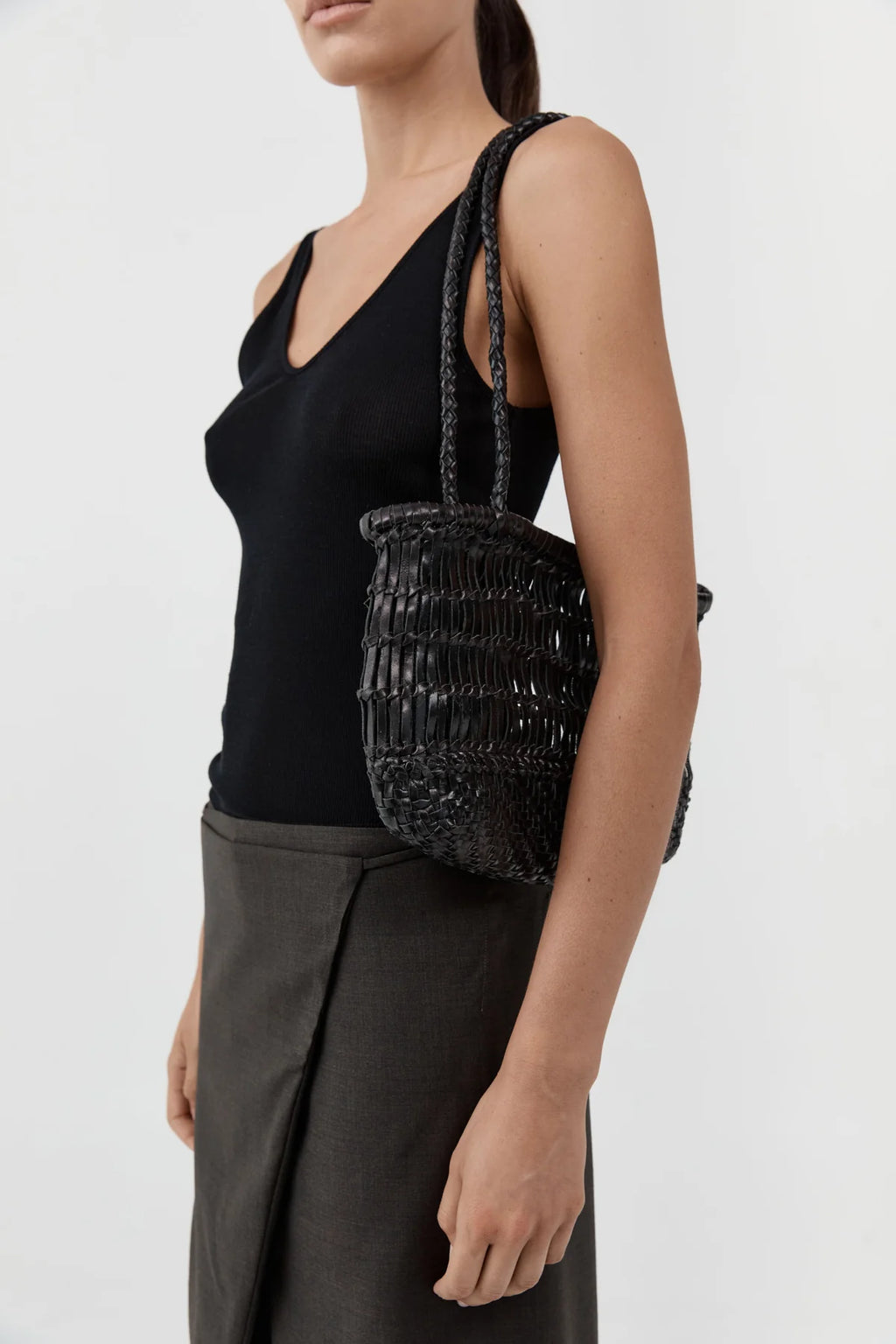 TEXTURED PETIT BAGU - BLACK