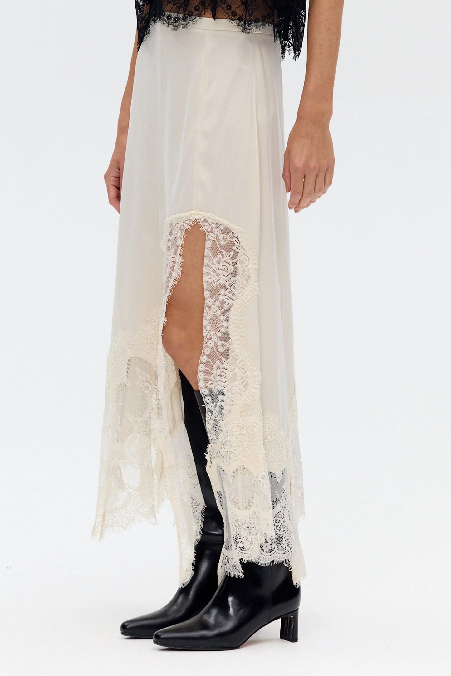 VISIONS LACE SKIRT - BUTTERCREAM