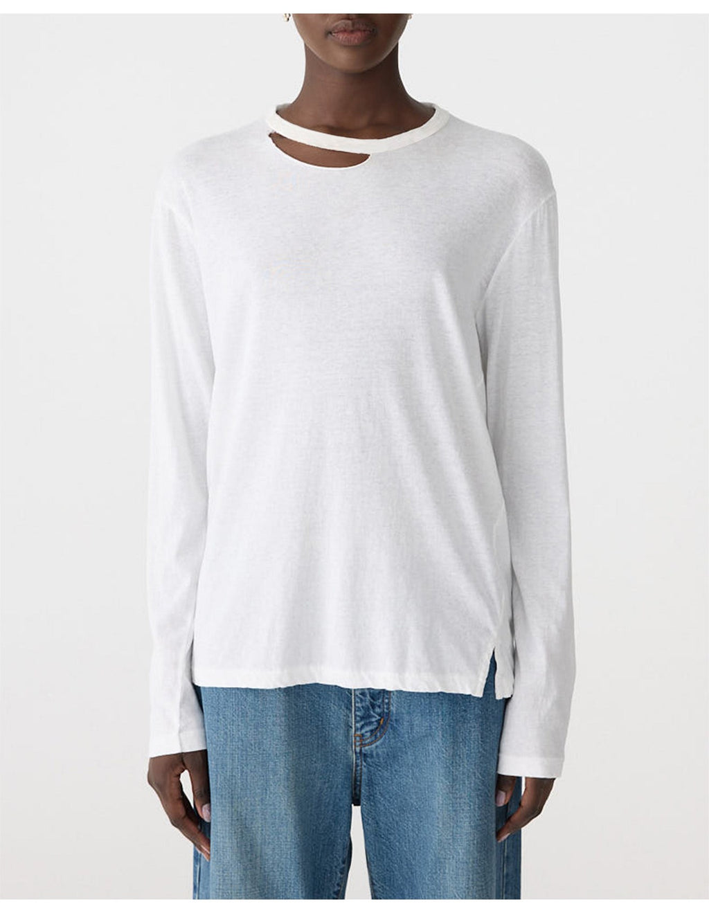 RAW NECK CUT OUT L/S T-SHIRT - WHITE