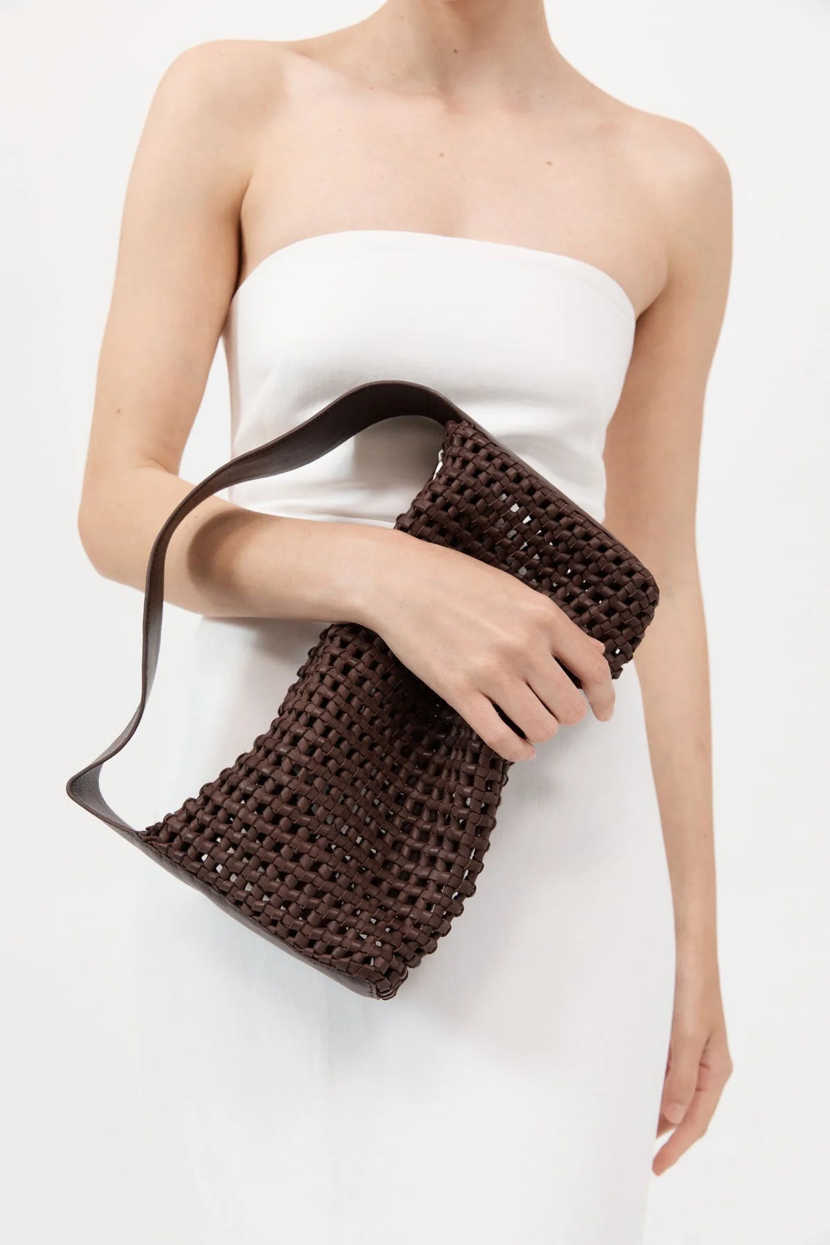 MACRAME MESH BAG - CHOCOLATE