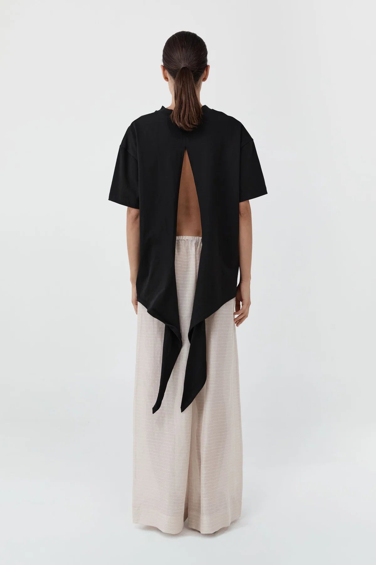 COTTON JERSEY SPLIT BLACK TEE - BLACK