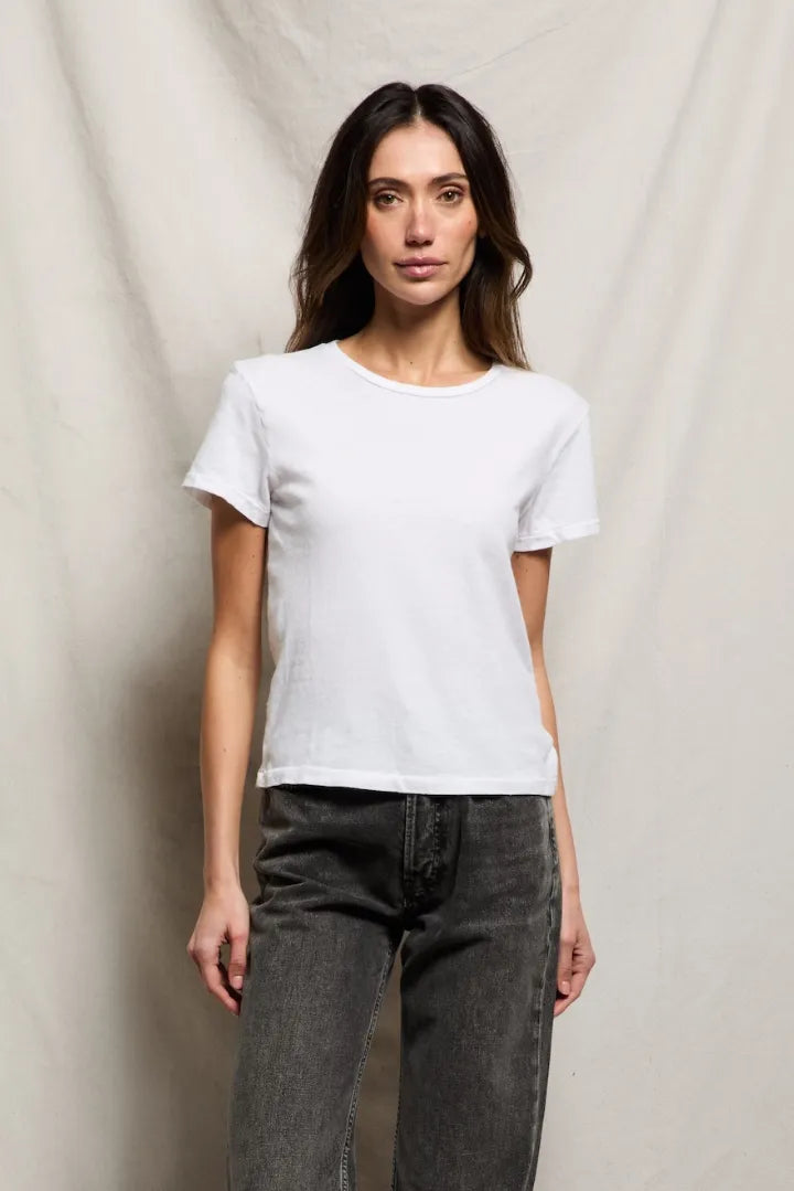 LISA SLIM CREW TEE - WHITE