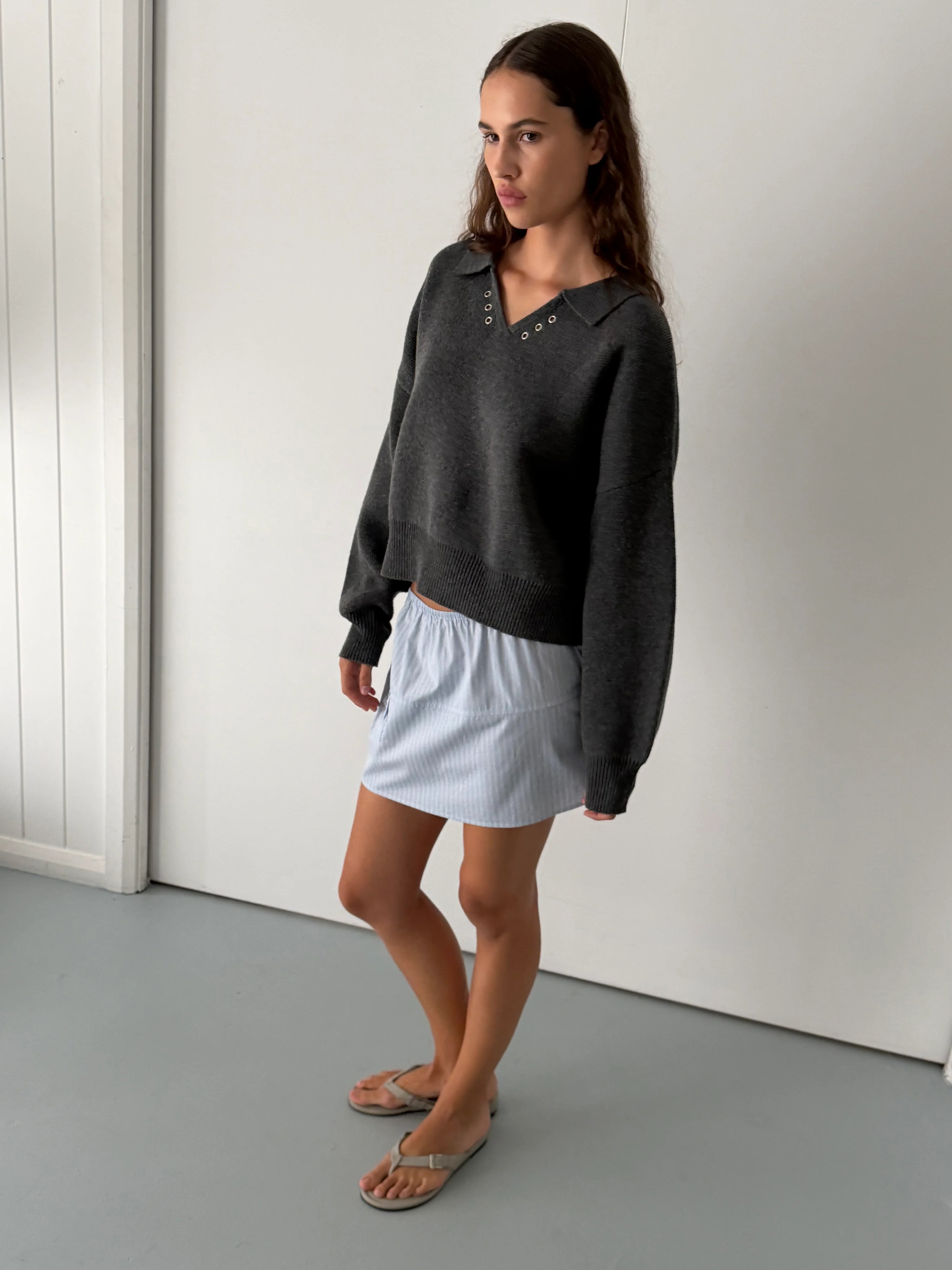 EYELET KNIT - DARK PEBBLE