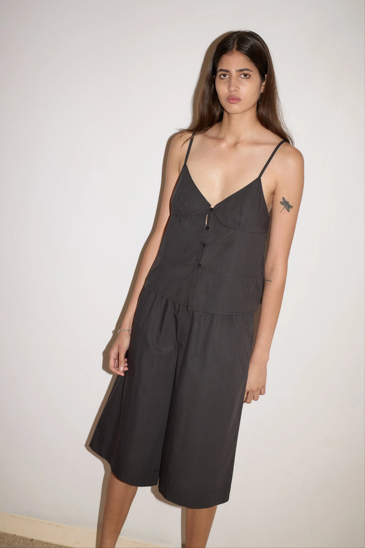 SEAM TOP - BLACK STRIPE