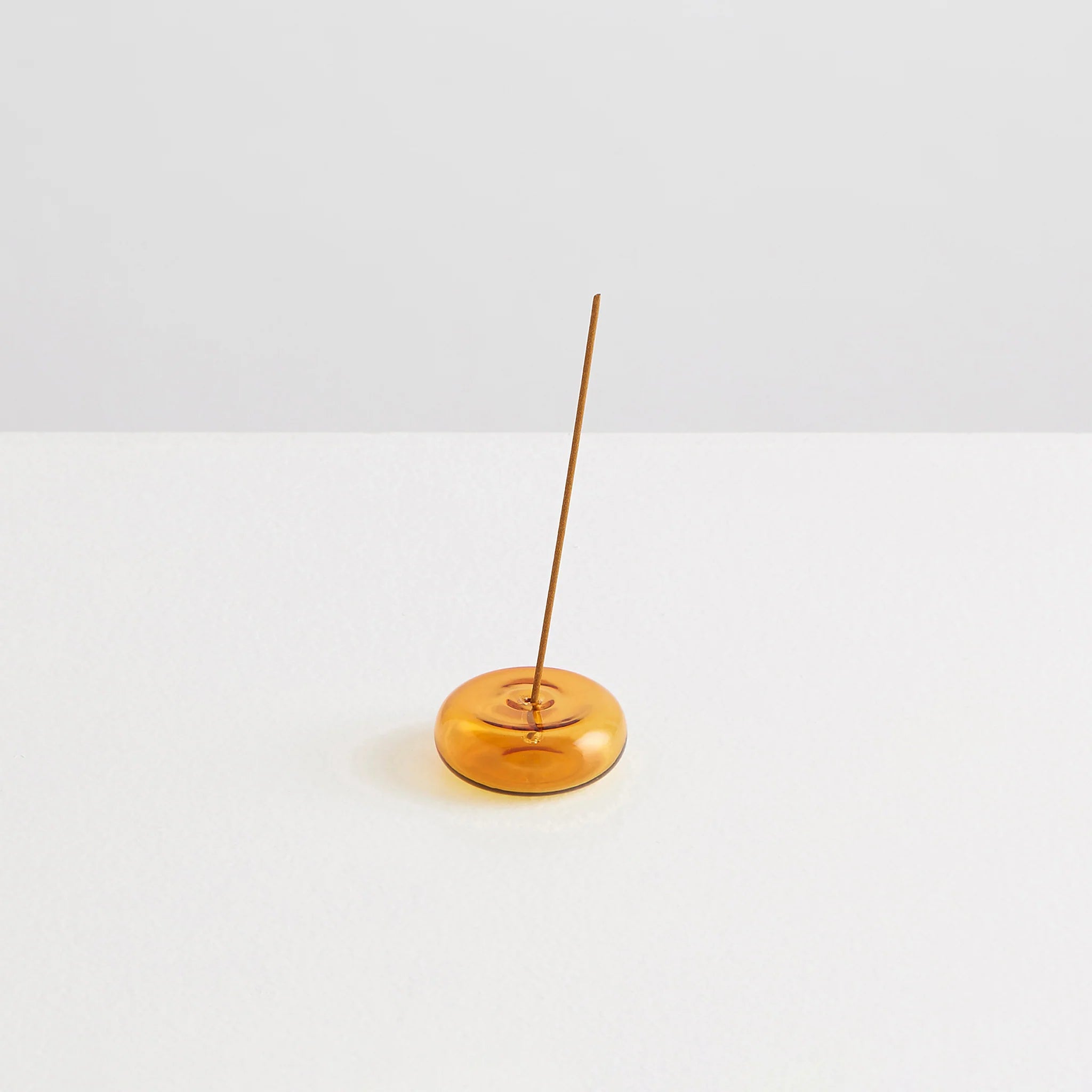 PEBBLE INSENCE HOLDER - AMBER