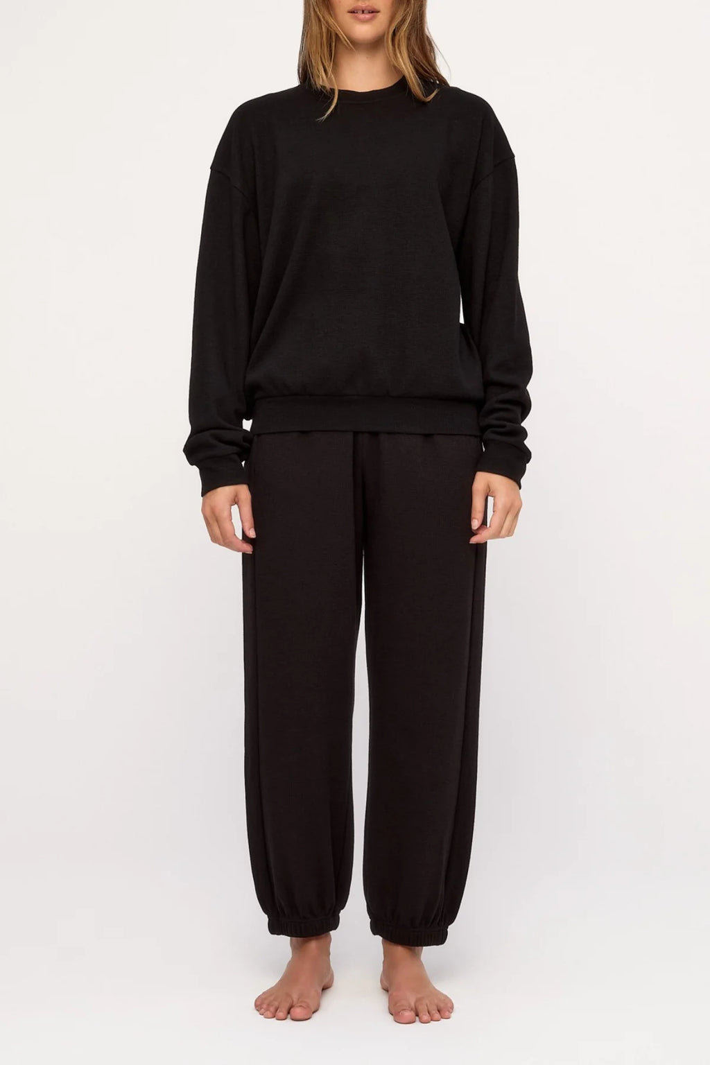 BLACK WAFFLE TEXTURED SWEATSHIRT - BLACK