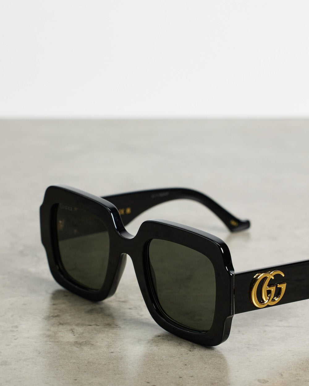 GUCCI OVERSIZED SQUARE SUNGLASSES GG1547S001 - BLACK