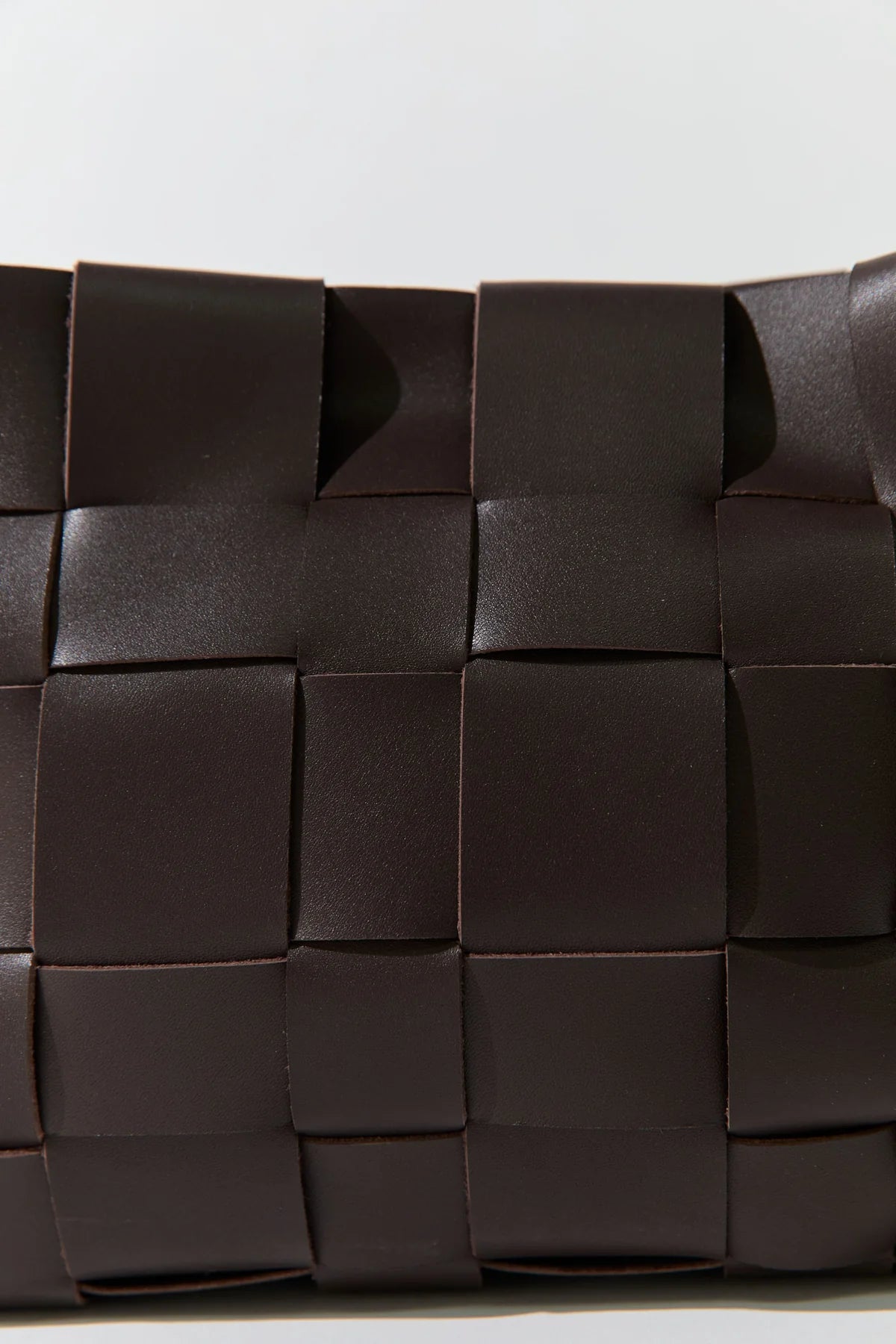 WOVEN MINI TOTE - CHOCOLATE