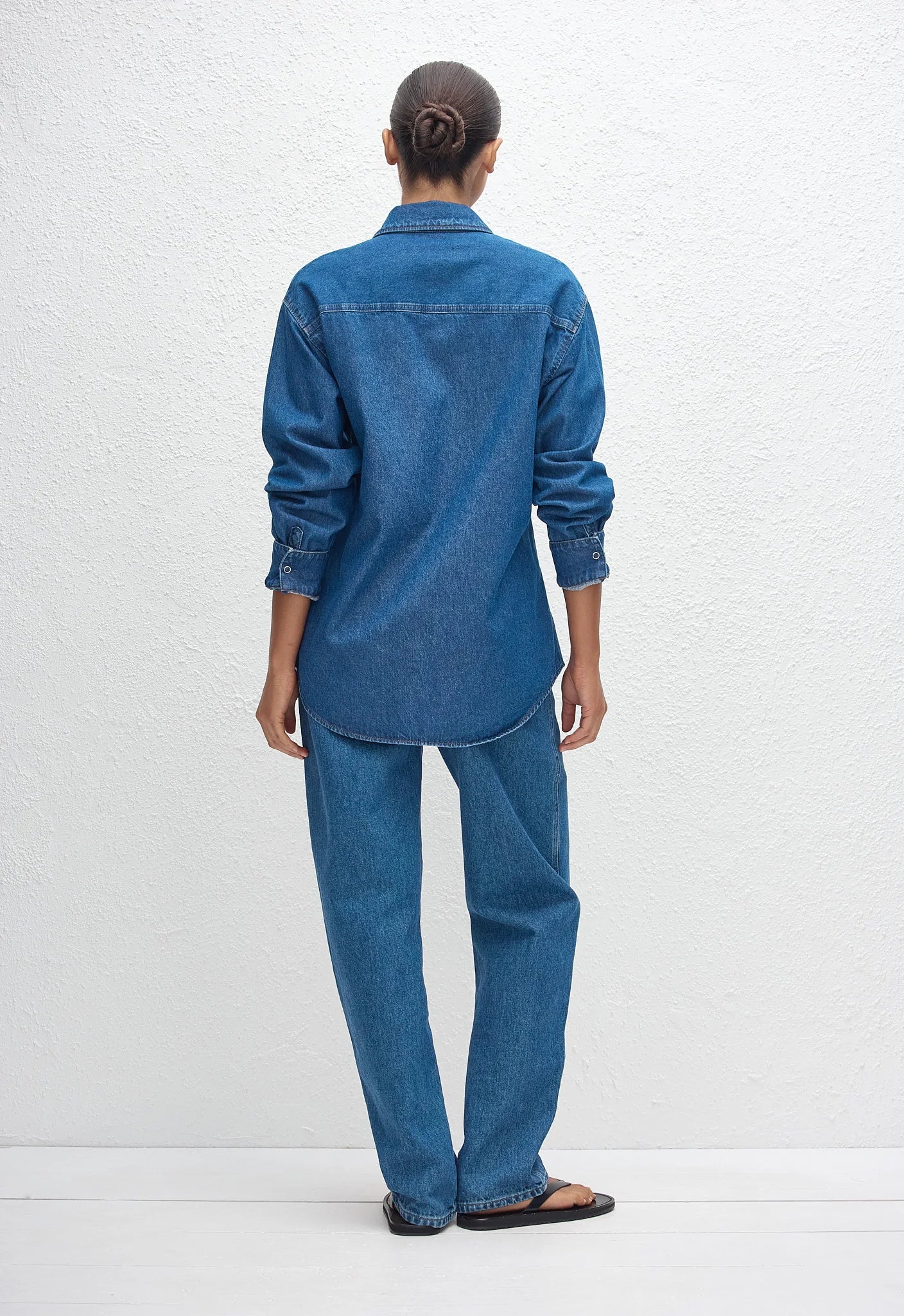 (PRE-ORDER) DENIM SHIRT - CLASSIC WASH