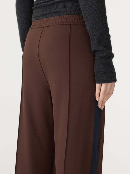 (PRE-ORDER) TWILL STRIPE DETAIL PANT - CAROB / INK