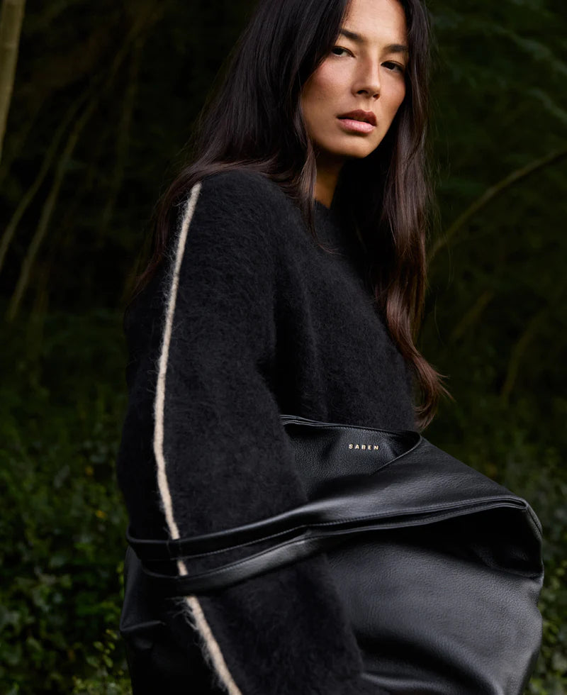BRUSHED ALPACA SWEATER - BLACK