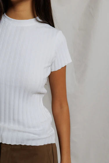 SURI RIB CREWNECK CAP SLEEVE TEE - WHITE
