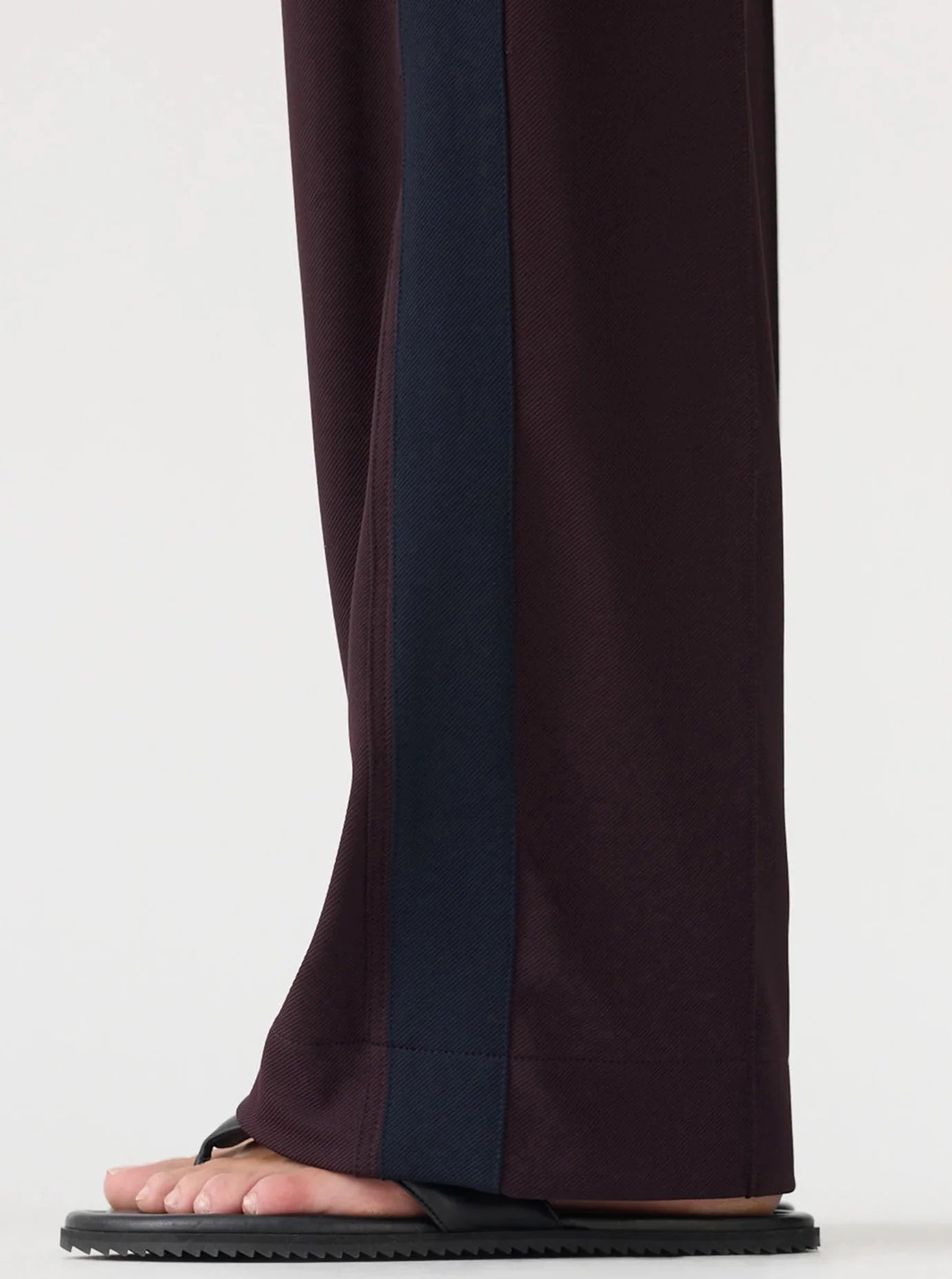 TWILL STRIPE DETAIL PANT - DARK PLUM / INK