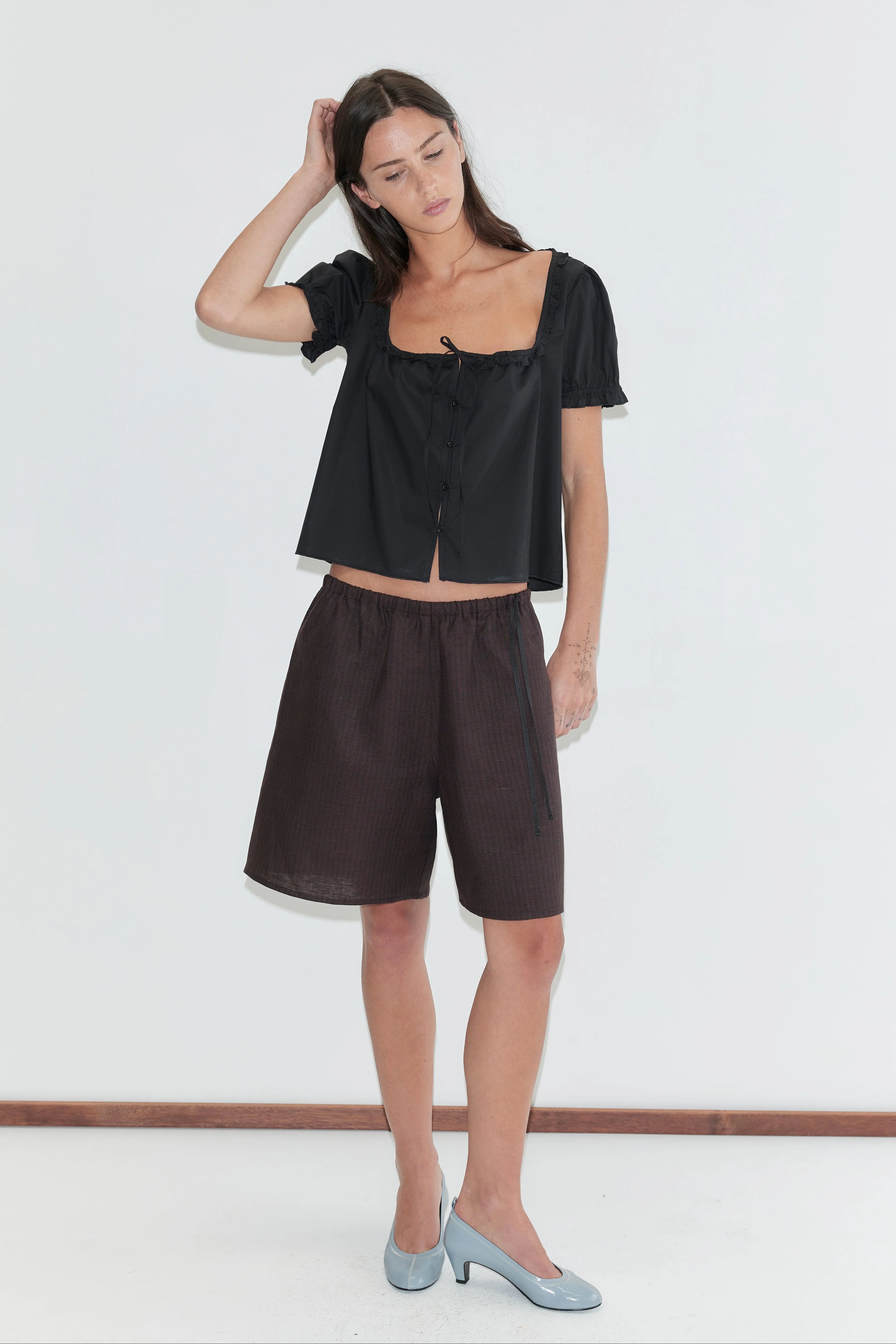 (PRE-ORDER) HALF SHORT - BROWN BLACK STRIPE