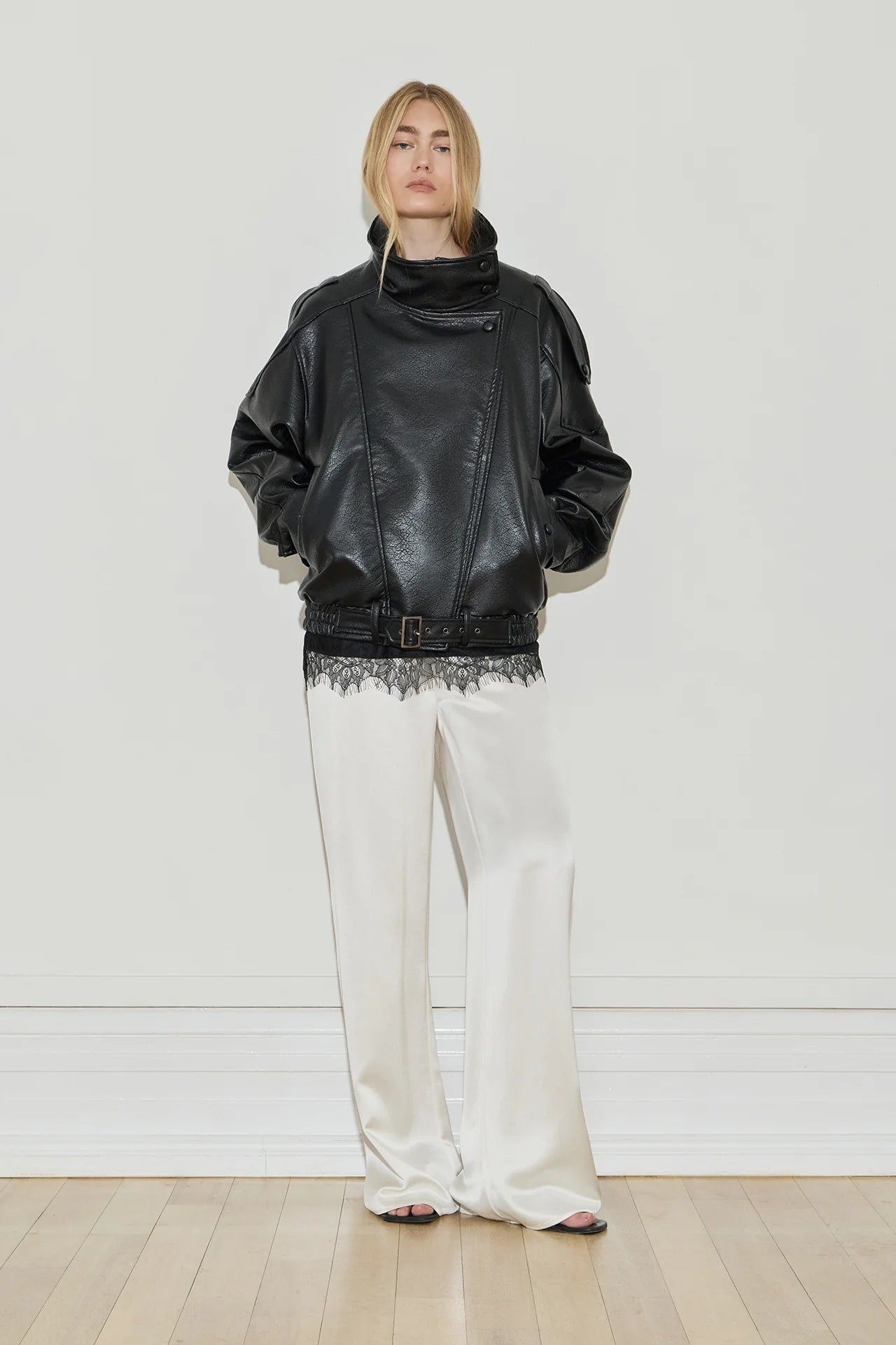 AVIATION BOMBER - BLACK