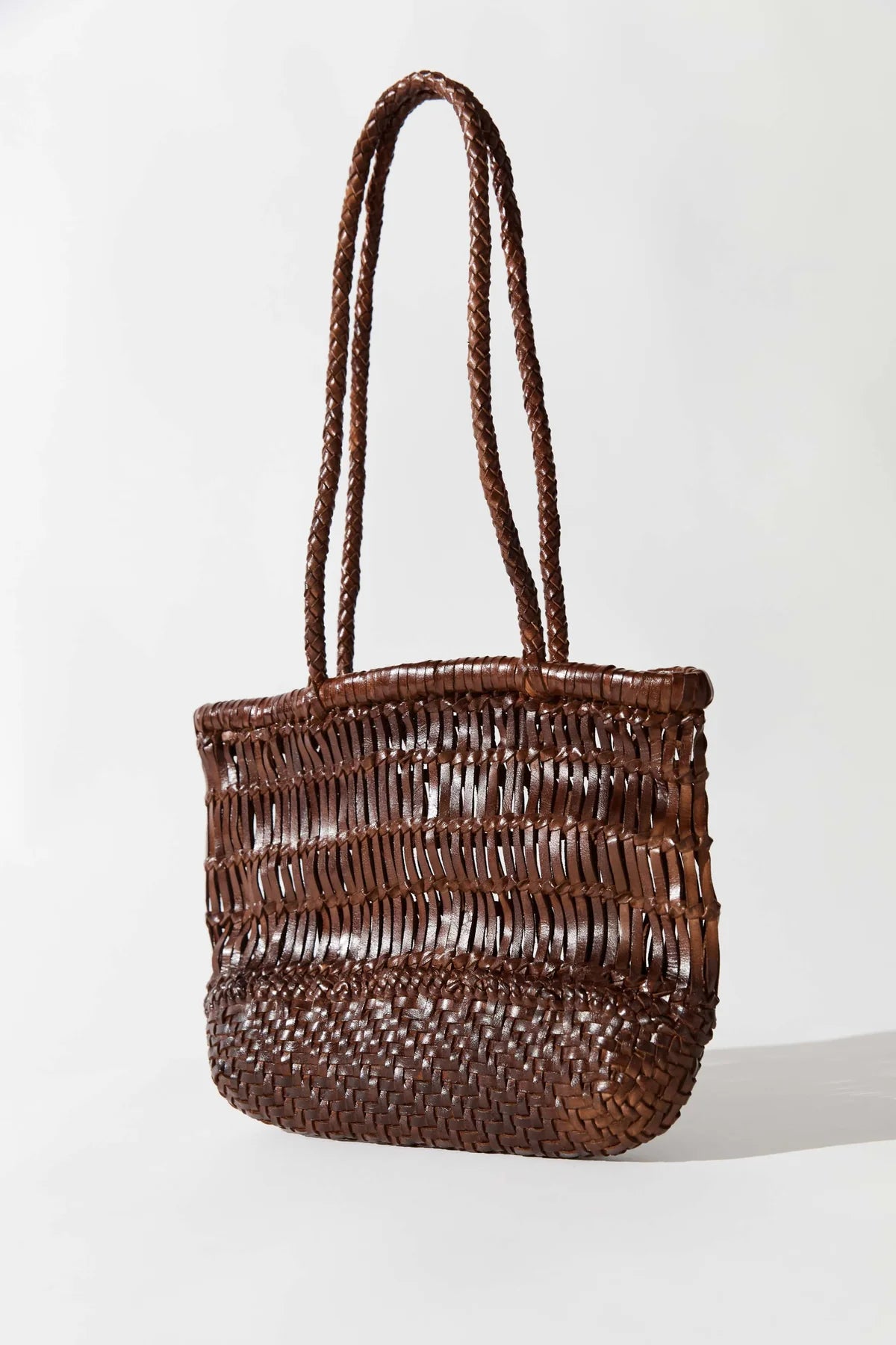 (PRE-ORDER) TEXTURED PETIT BAGU - CHESTNUT