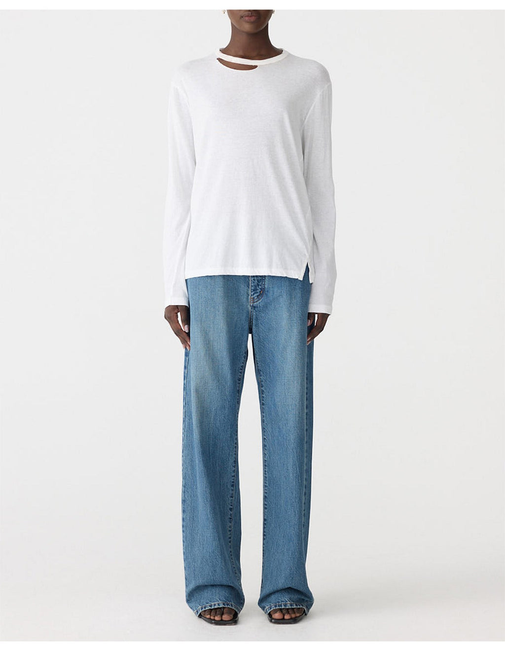 RAW NECK CUT OUT L/S T-SHIRT - WHITE