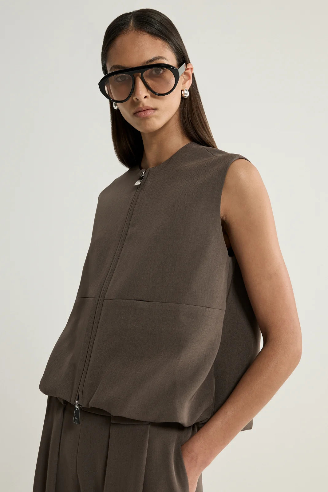 MARGOT VEST - TAUPE