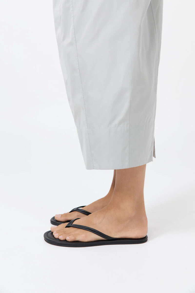 THONG DETAIL SLIDE - BLACK