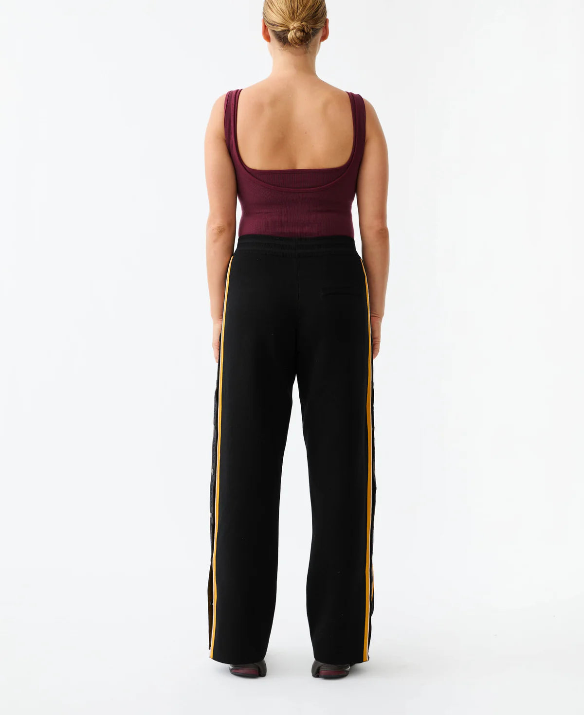 ORGANIC SIDE SNAP TRACKPANT - BLACK