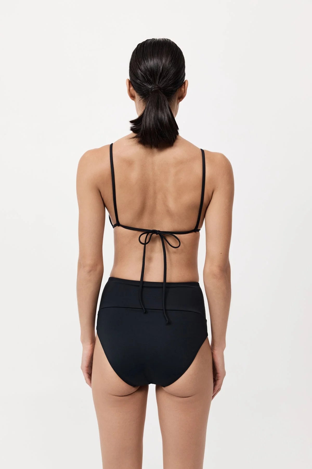 TRIANGLE BIKINI TOP - BLACK