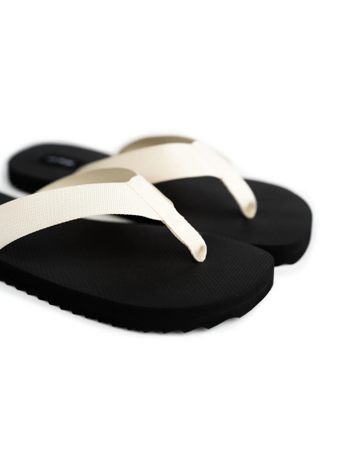 CANVAS THONG - CREAM