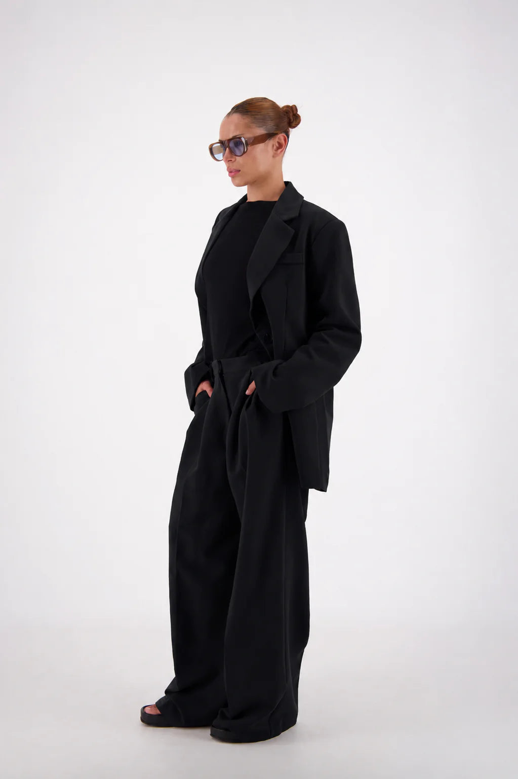 (PRE-ORDER) SABINE BLAZER - BLACK