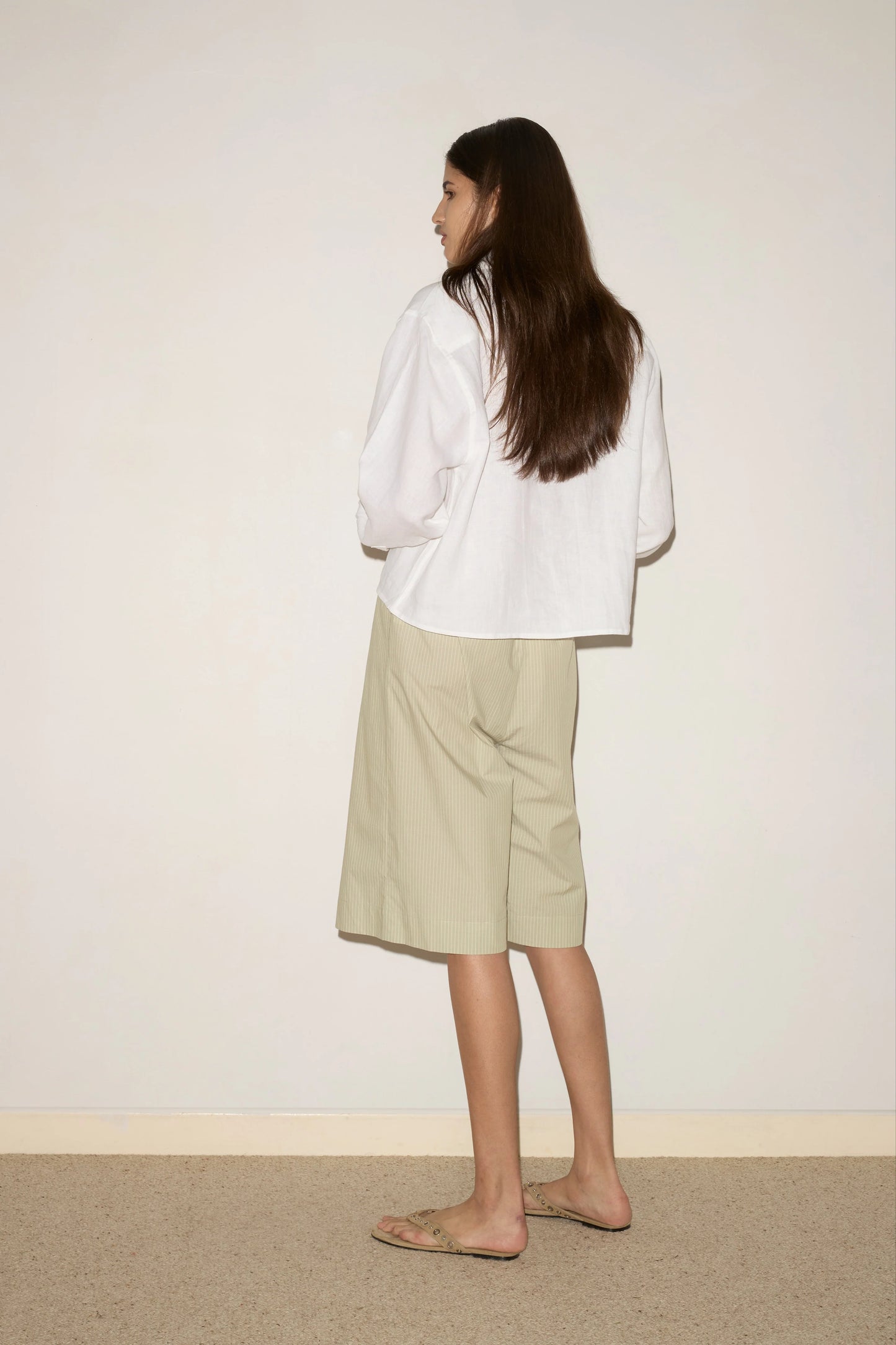 COLLAR POINT SHIRT - WHITE