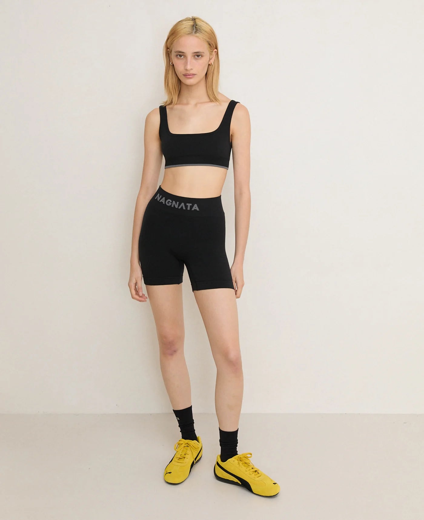 M19 BALLET WOOL MINI SHORT - BLACK