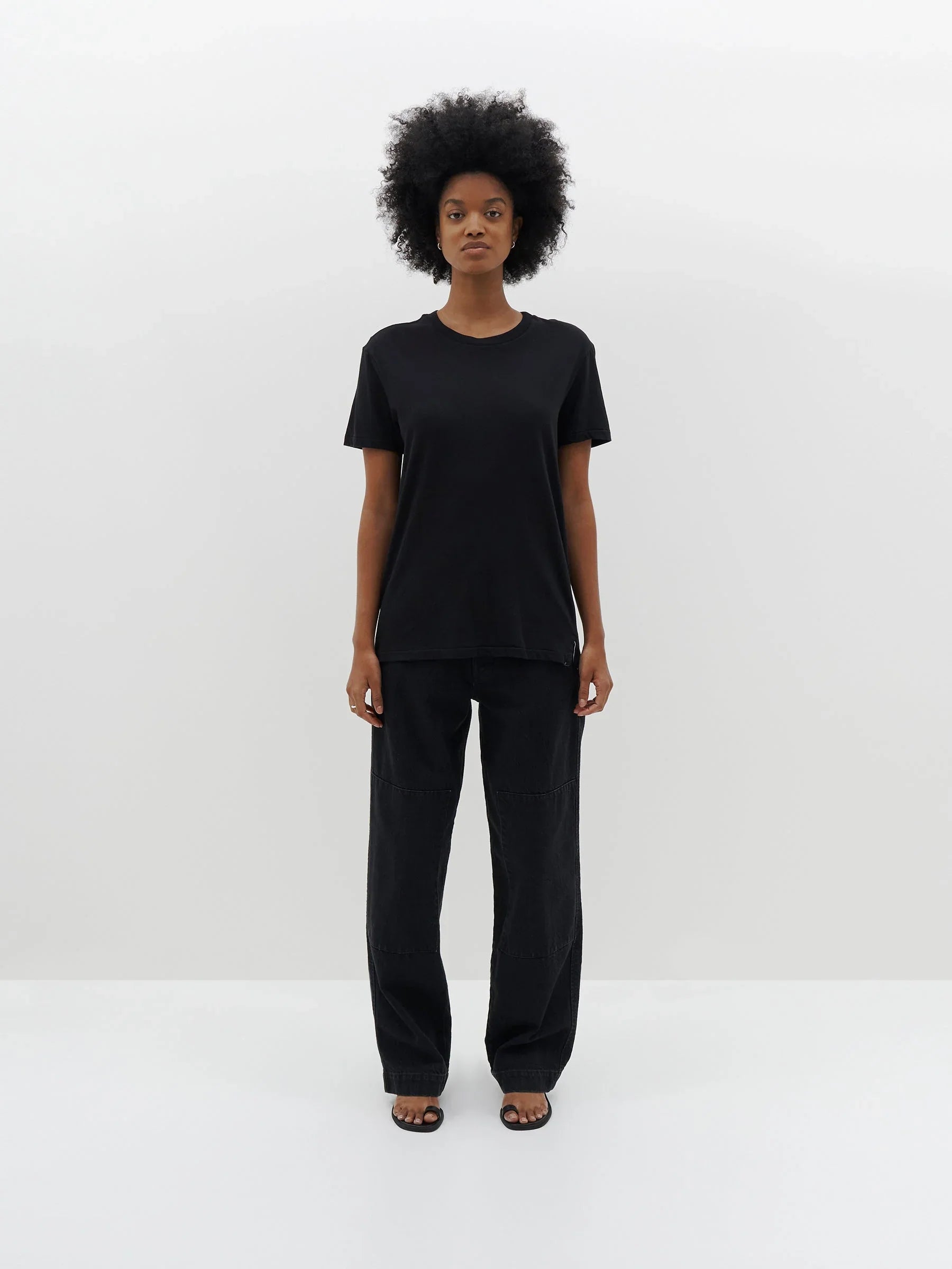 REGULAR CLASSIC S/S T SHIRT - BLACK