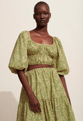SHIRRED SCOOP BLOUSE - SPRING DAISY