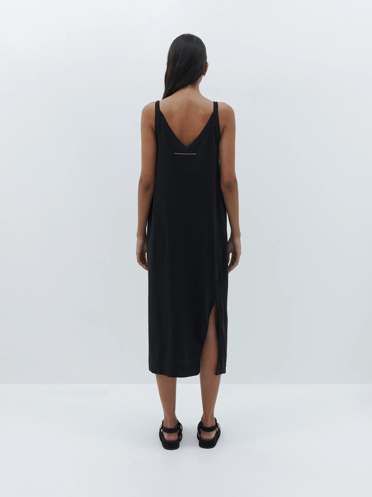 V NECK JERSEY SLIP DRESS - BLACK