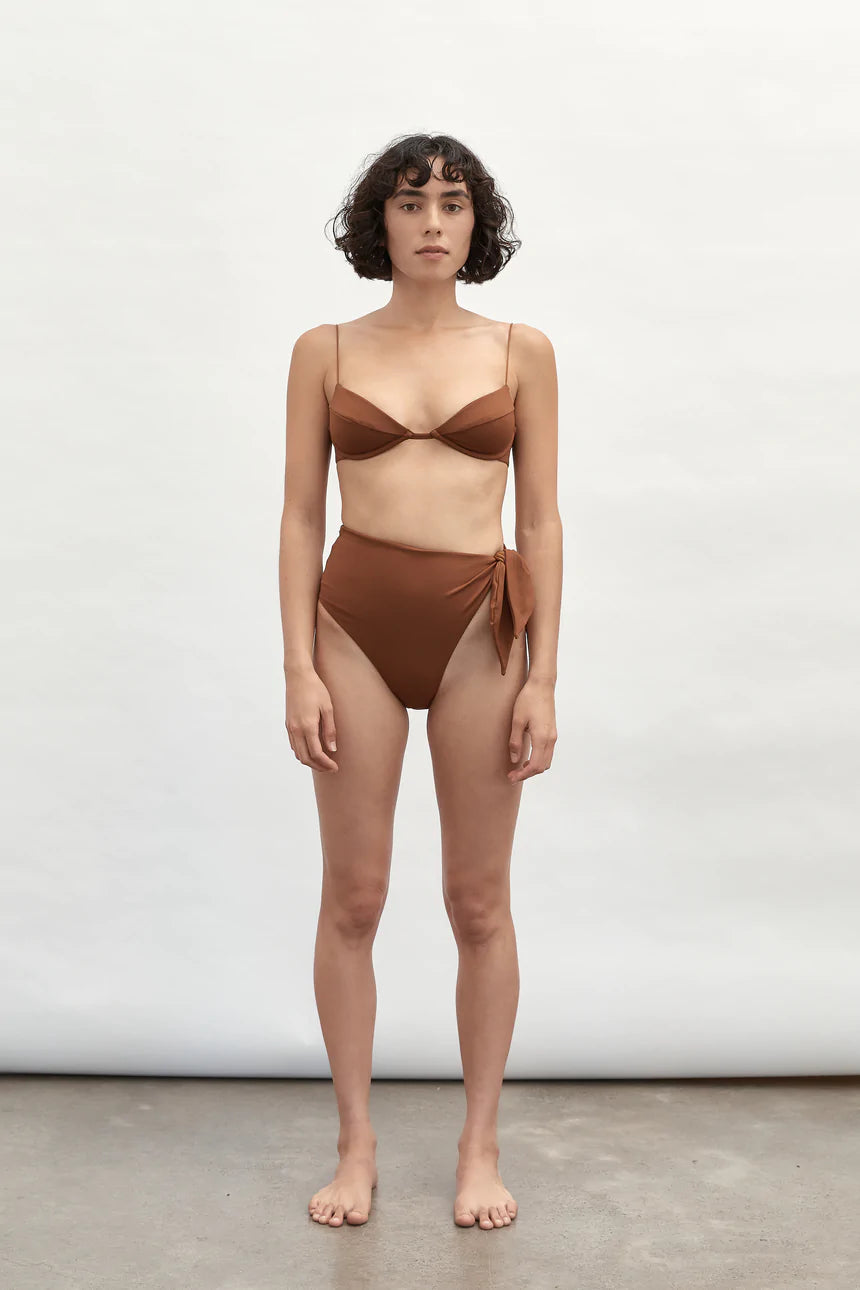 ASYMMETRICAL TIE BOTTOM - TRUFFLE
