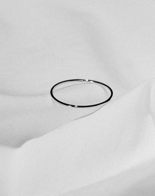1MM HALO BAND RING - SILVER