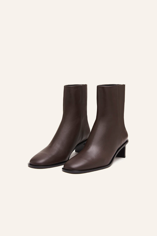 SOMA BOOT - BRUNETTE