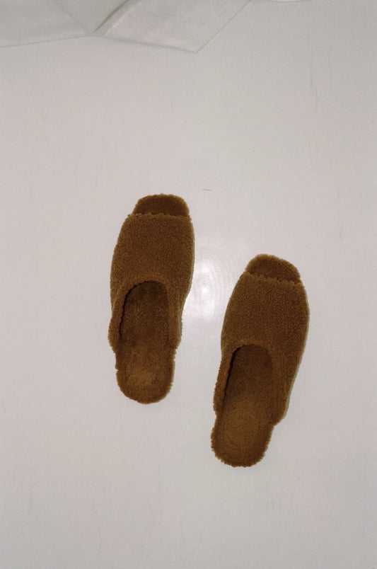 SHEARLING SLIPPER - CHESTNUT